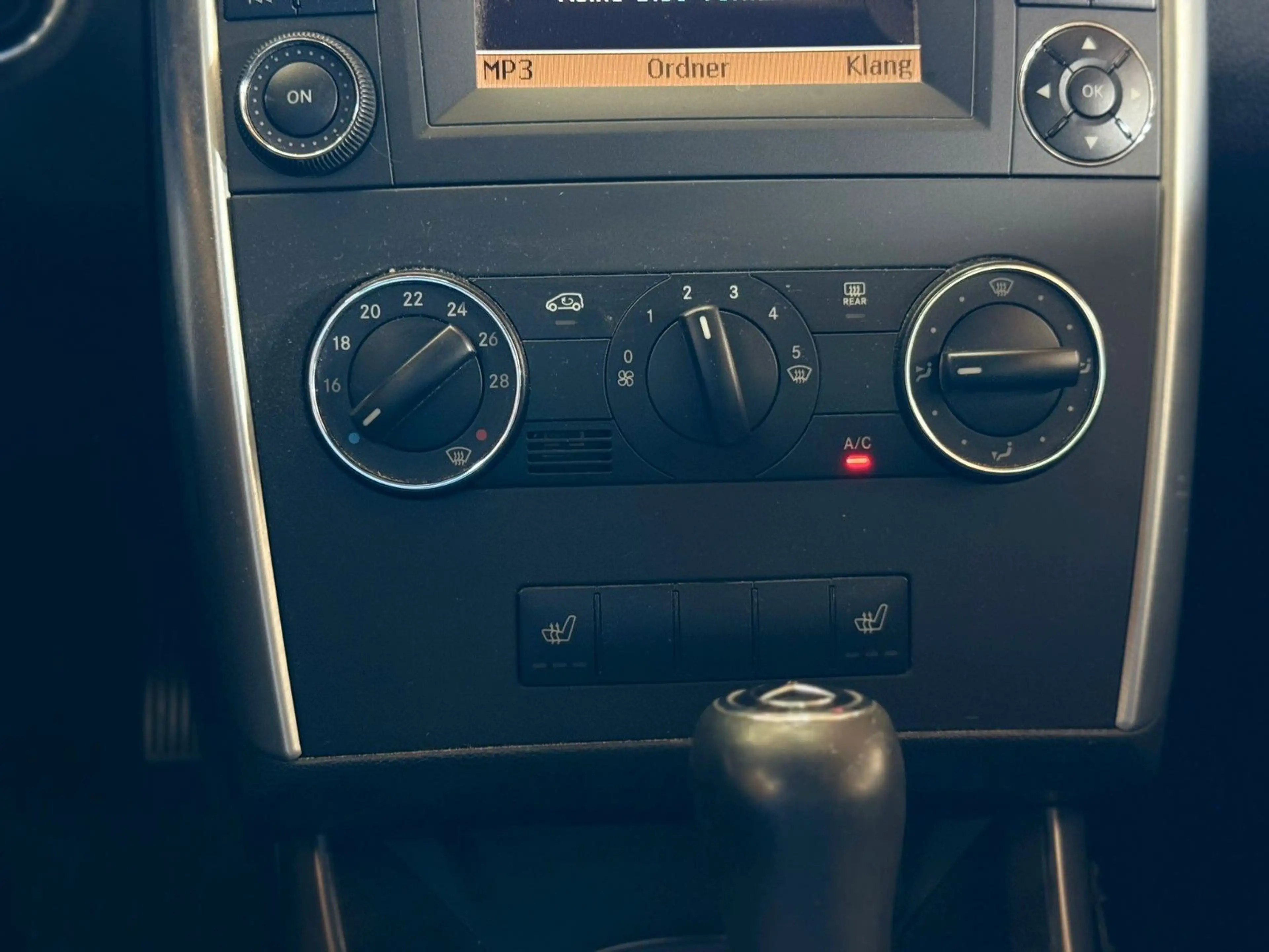 Mercedes-Benz A 150 AVANTGARDE — photo 12