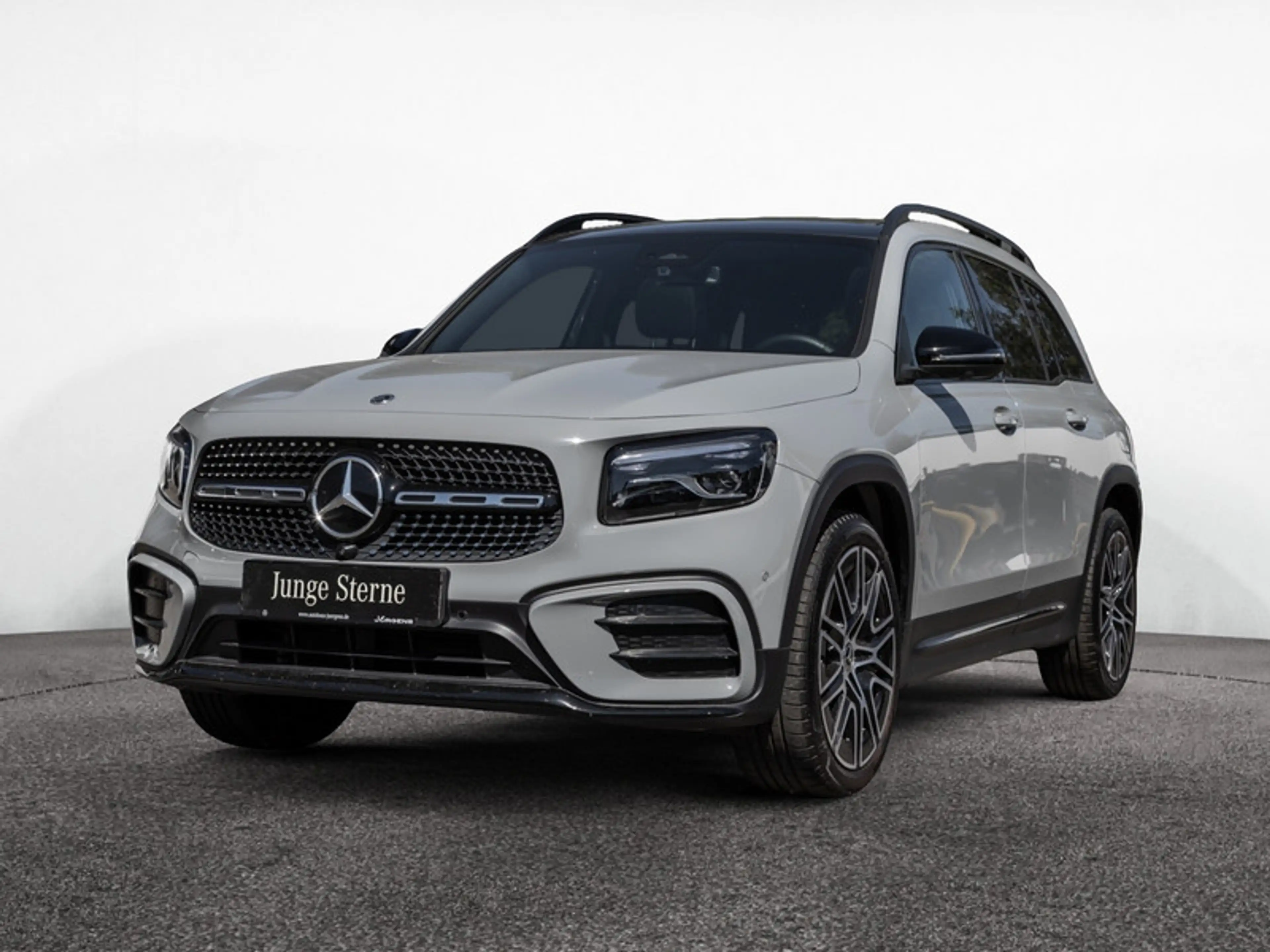 Mercedes-Benz GLB 250 4M AMG-Sport/Pano/AHK/Night/MBeam/Distr — photo 2