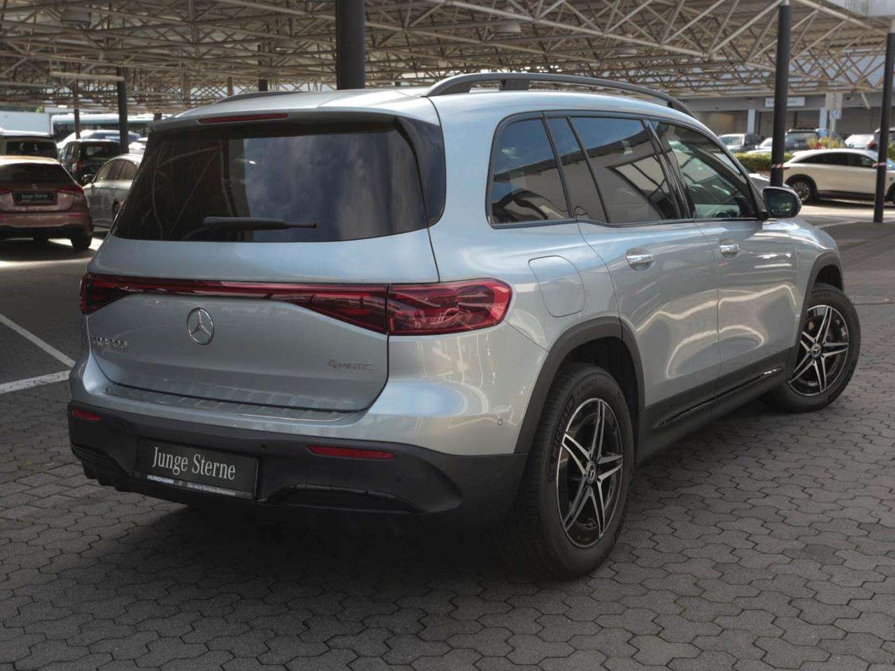 Mercedes-Benz EQB