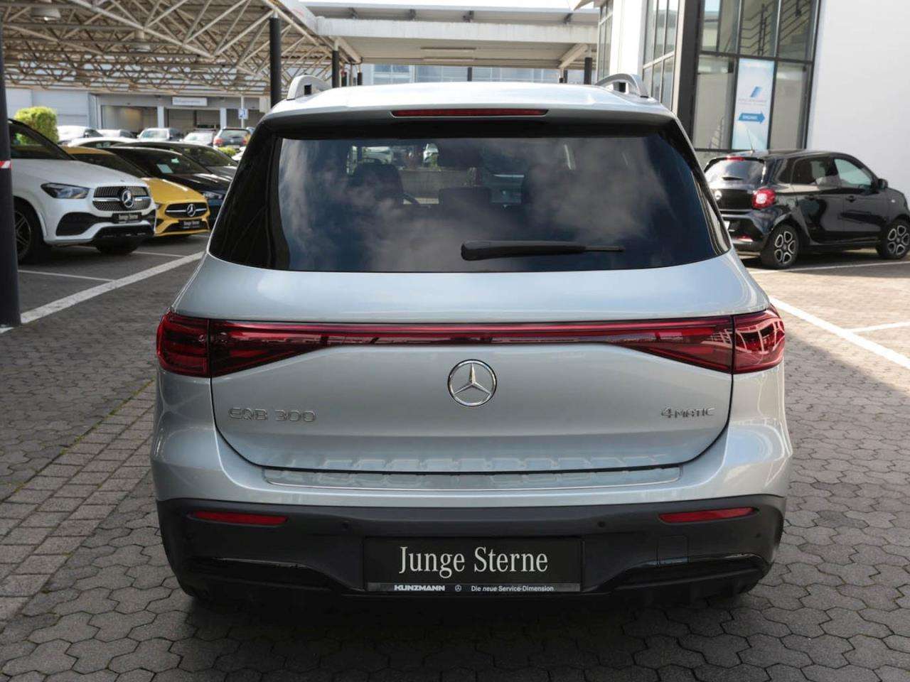 Mercedes-Benz EQB