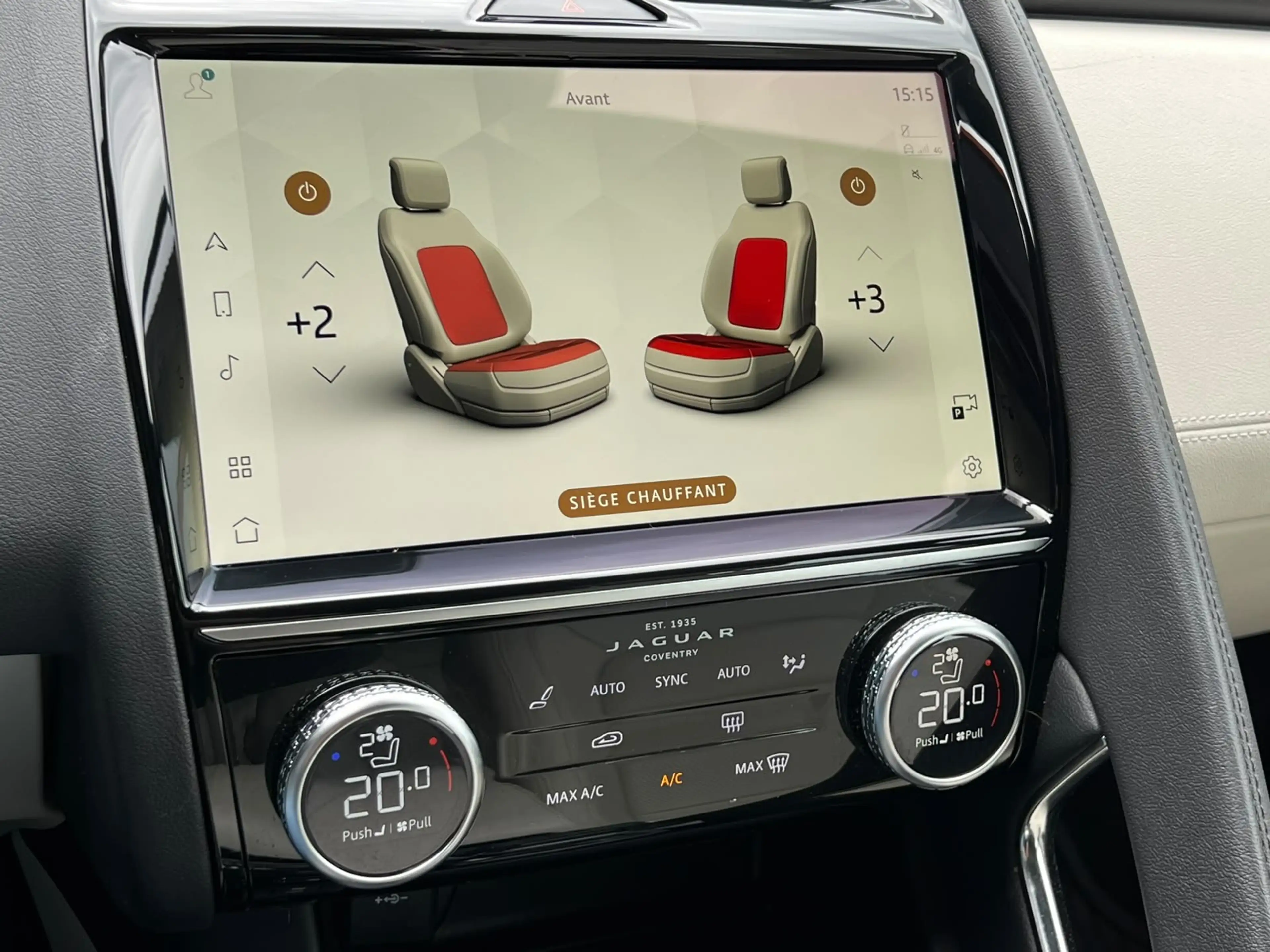 Jaguar E-Pace E-Pace 1.5 T MHEV P160 GARANTI PANO CUIR CARPLAY — photo 15