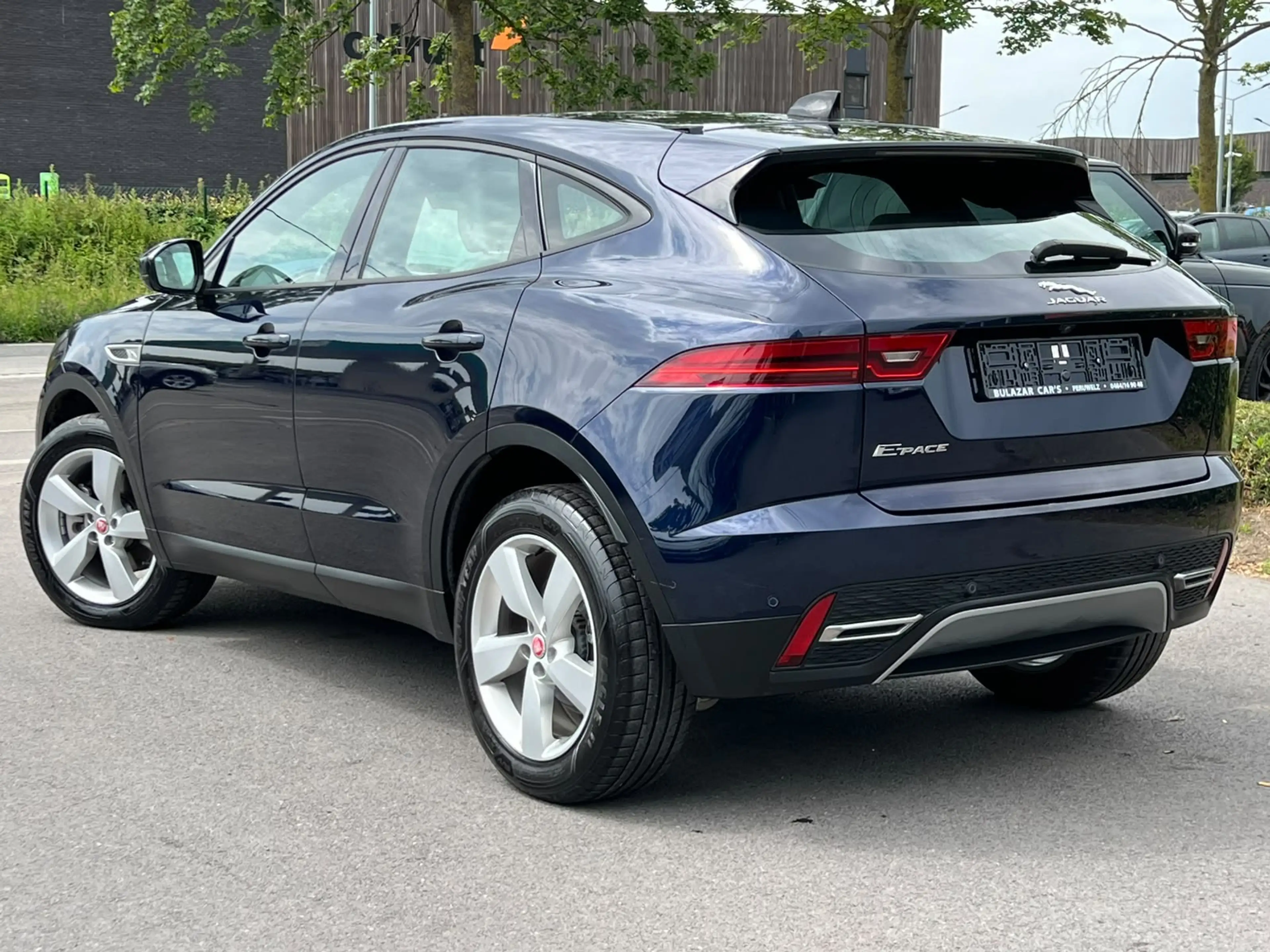 Jaguar E-Pace E-Pace 1.5 T MHEV P160 GARANTI PANO CUIR CARPLAY — photo 4