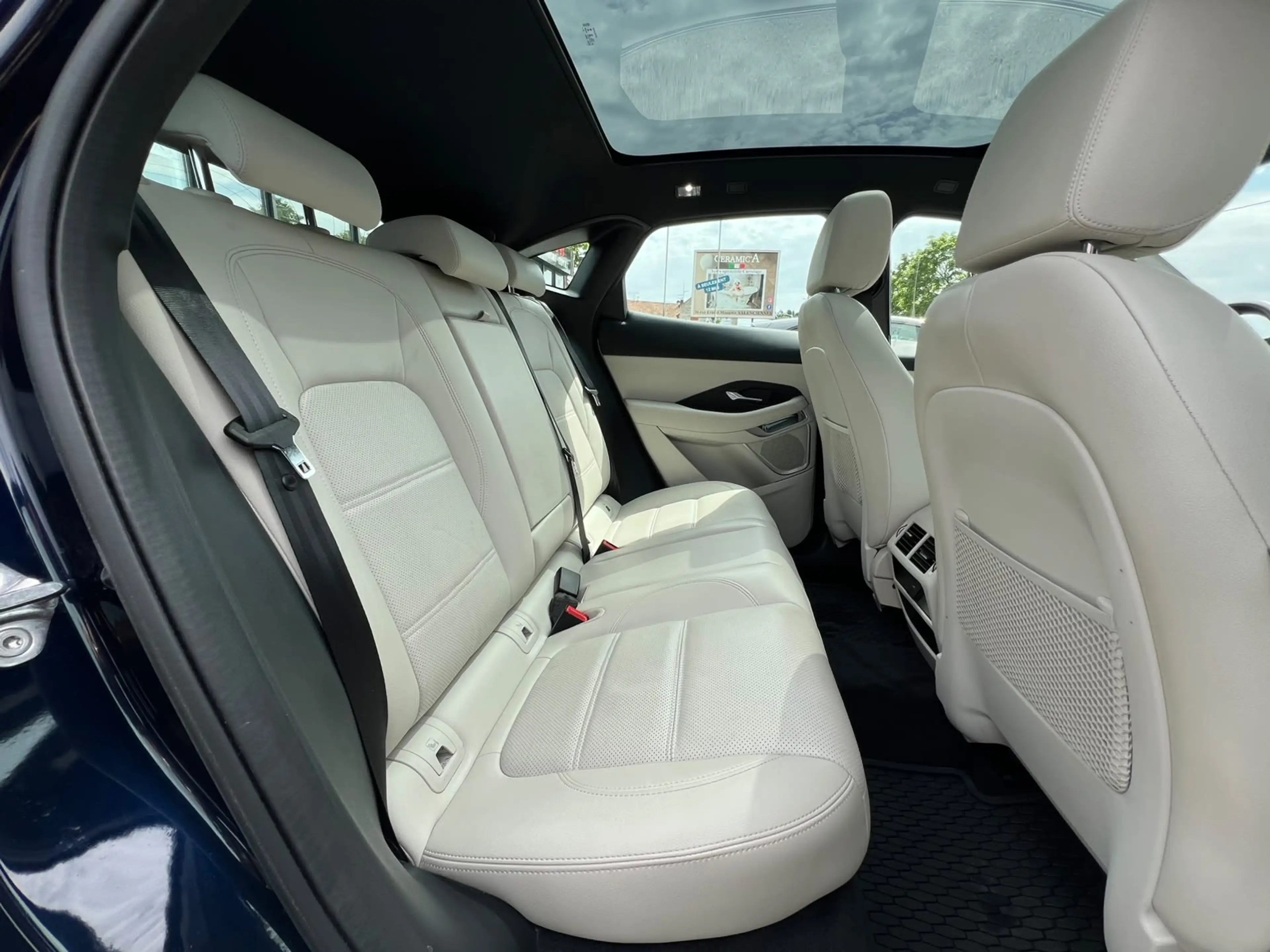 Jaguar E-Pace E-Pace 1.5 T MHEV P160 GARANTI PANO CUIR CARPLAY — photo 10