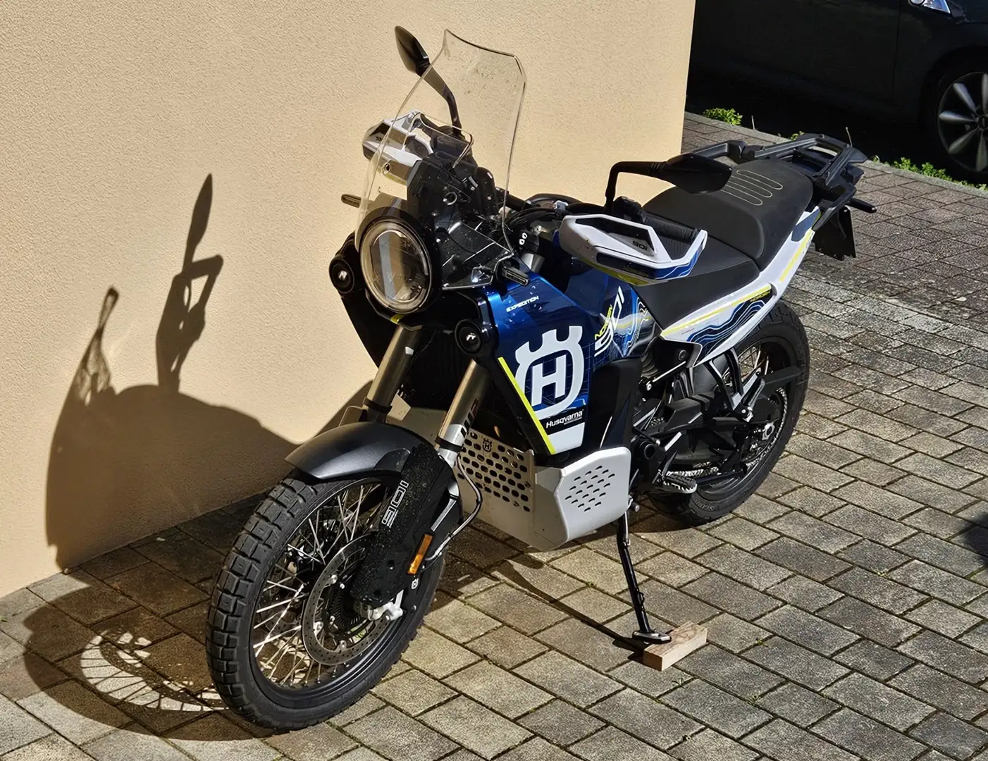 Husqvarna Norden 901 Expedition Blau - 2