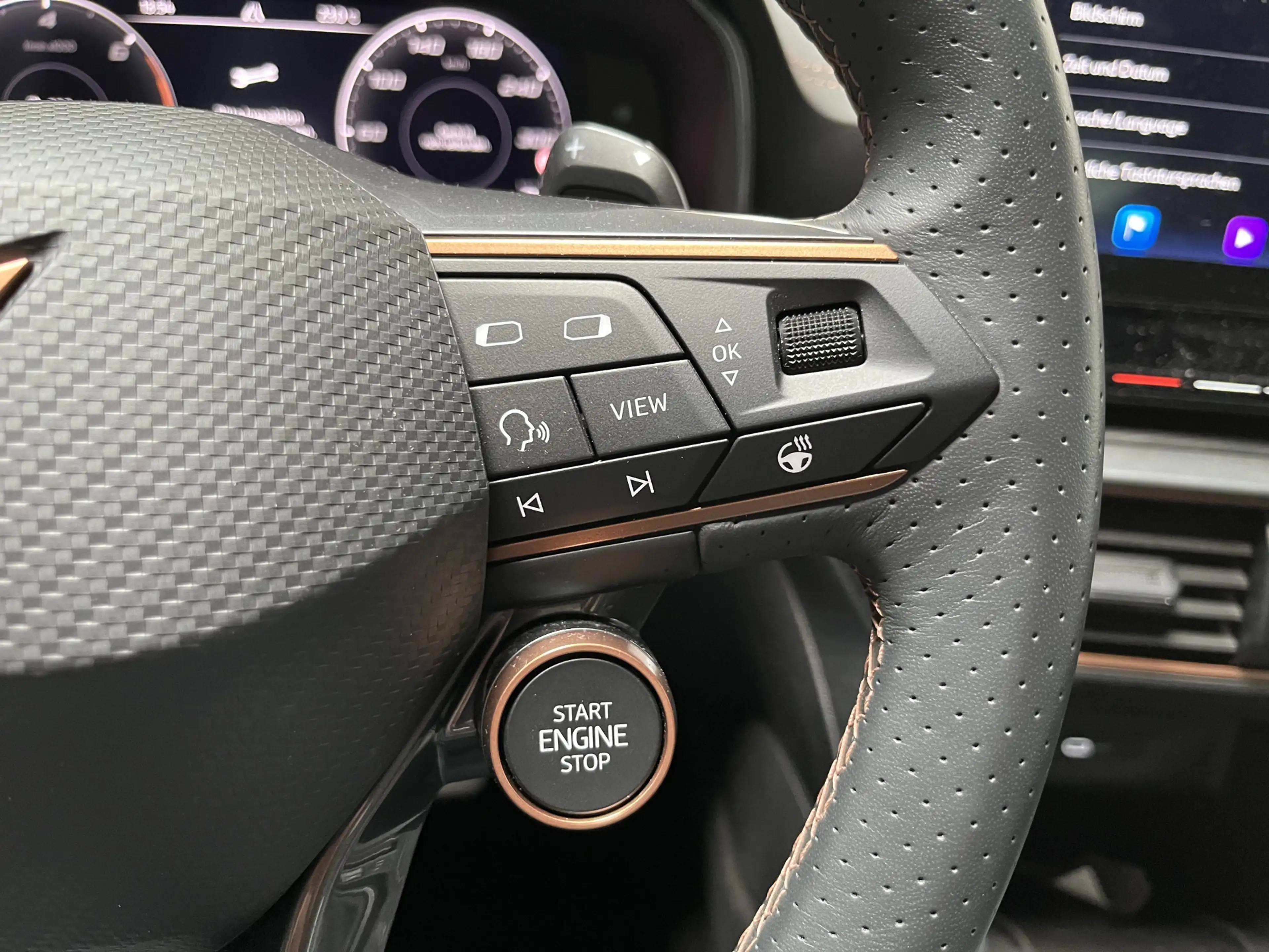 CUPRA Leon 1.4 e-Hybrid VZ Black Edition / AUTOMAAT/ 245 PK/ — photo 10