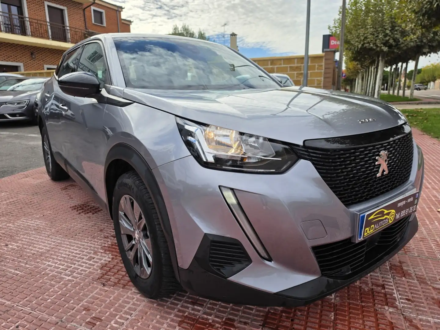 Peugeot 2008 1.5BlueHDi S&S Active Pack EAT8 130 Gris - 2