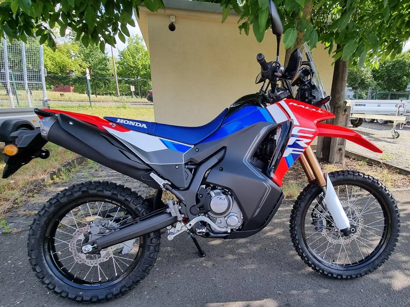 Honda CRF 300 Rally Czerwony - 2