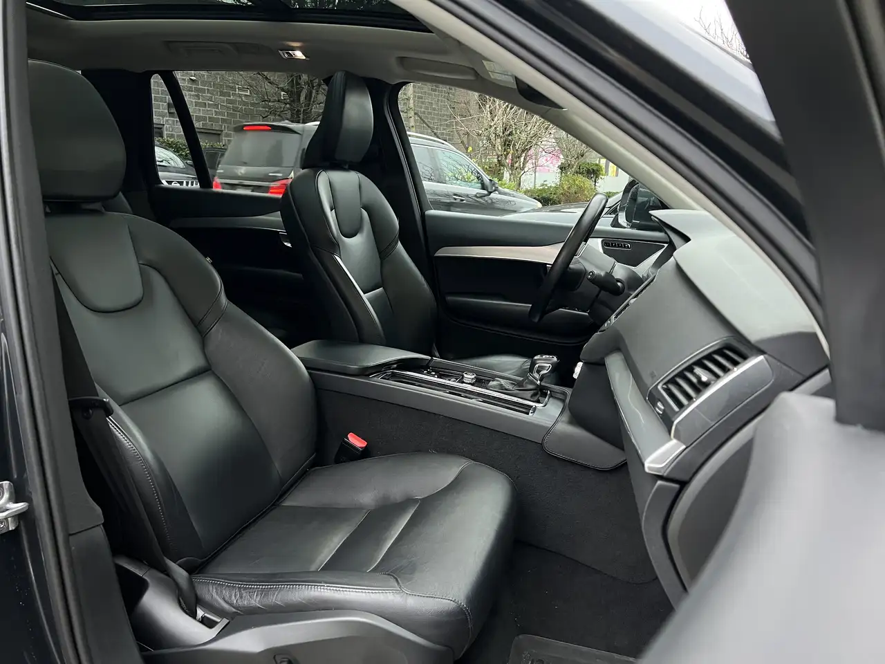 Volvo XC90 снимка Volvo XC90