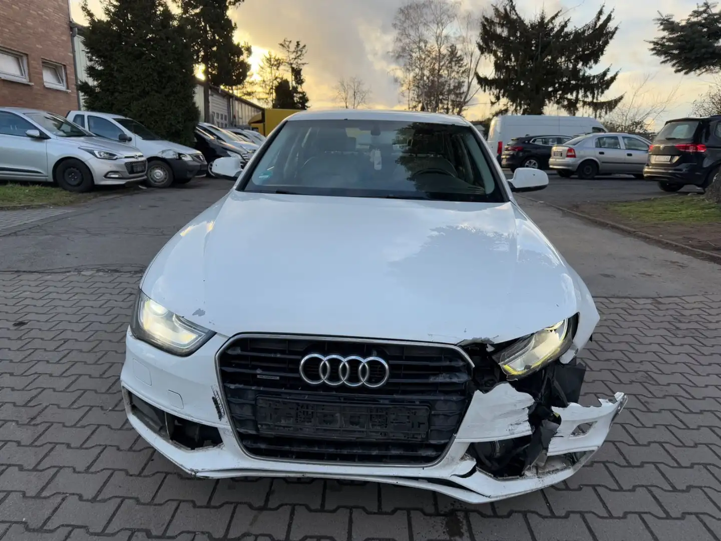 Audi A4 Lim. Ambition quattro 3.0TDI  S LINE Bianco - 2