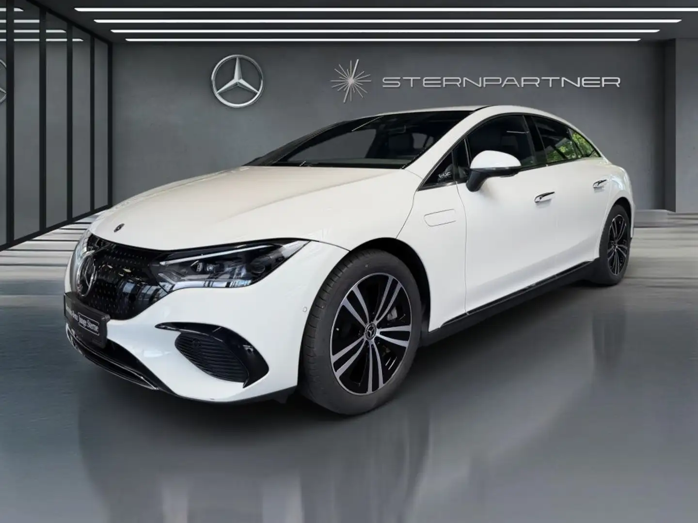 Mercedes-Benz EQE 350 Electric Art+DiG.L+DISTR+BURM+MEM+AMBIE Weiß - 1