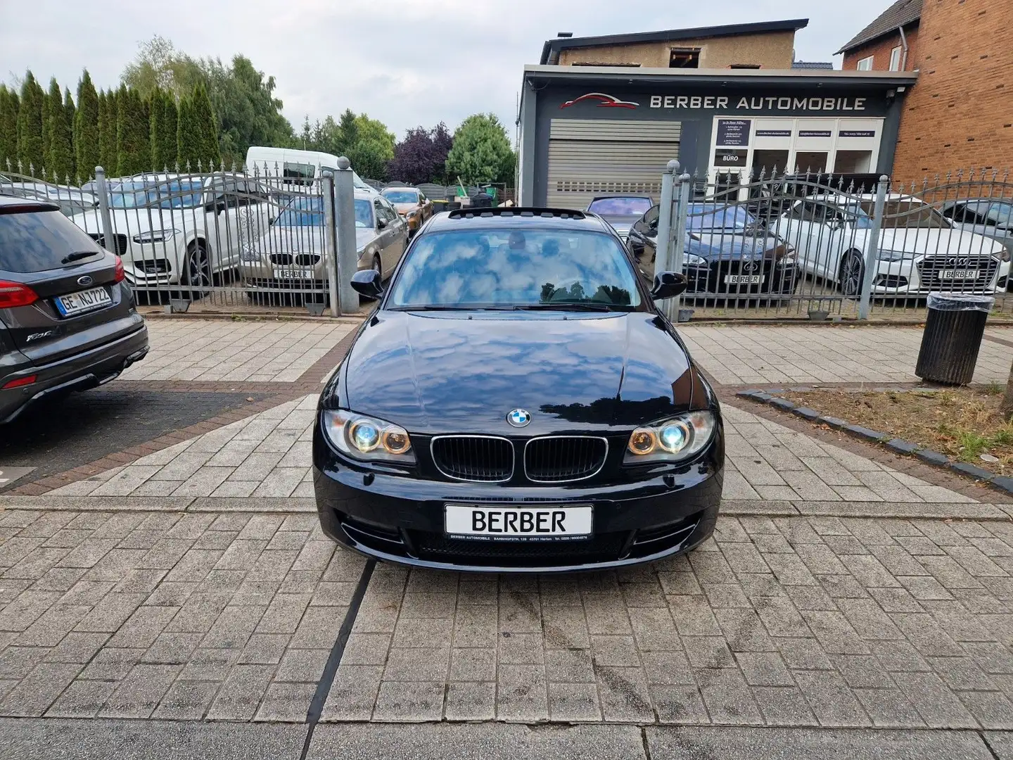 BMW 118 d Coupe*2.HD*Xenon*Navi*SD*SHZ*Klimaaut*PDC* Schwarz - 2
