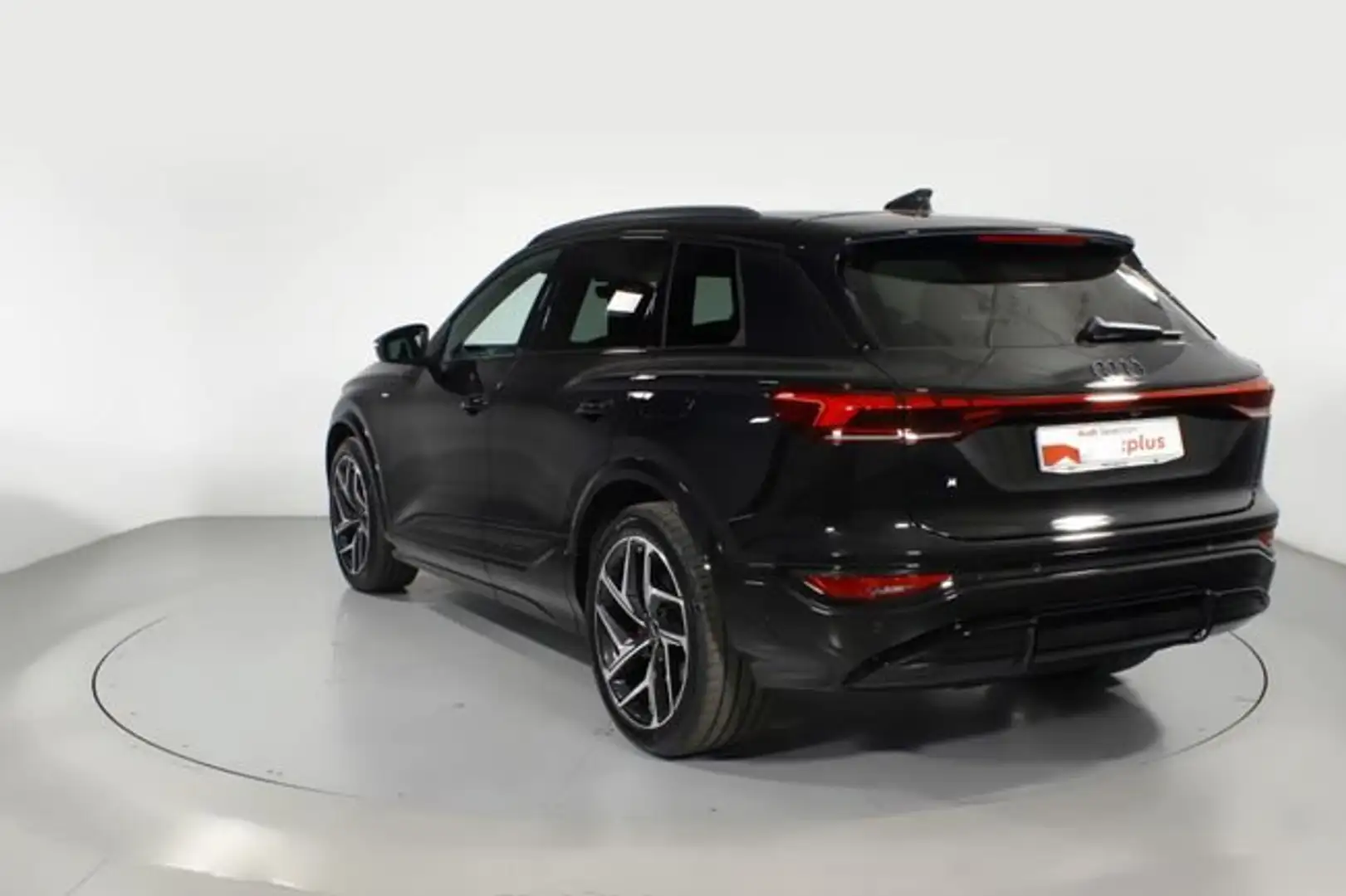 Audi A6 Q6 SUV ADVANCED E-TRON PERFORMANCE  225,00 KW 94,9 Negro - 2