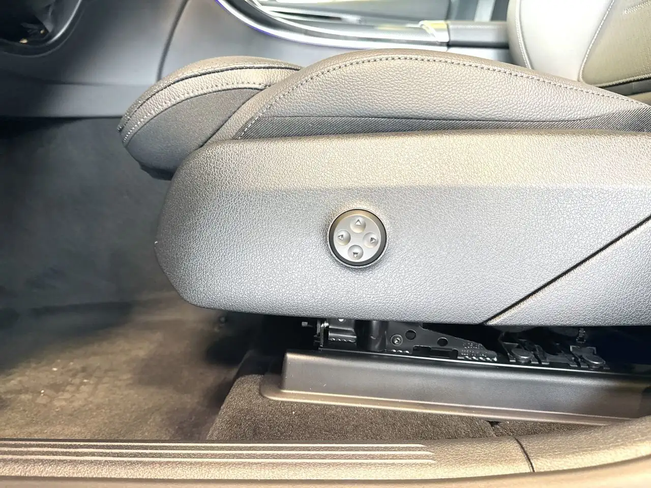 Mercedes-Benz GLC fotografie Mercedes-Benz GLC