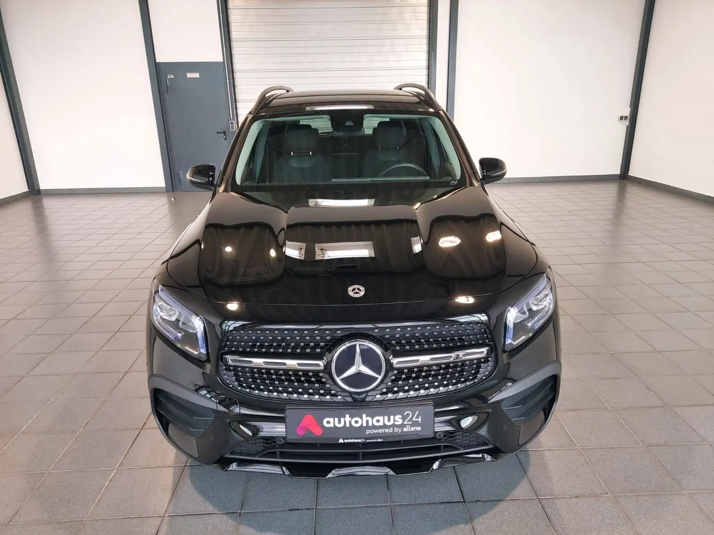 Mercedes-Benz GLB 180 AMG Line  LED|NightPaket|DCT|Navi Noir - 2