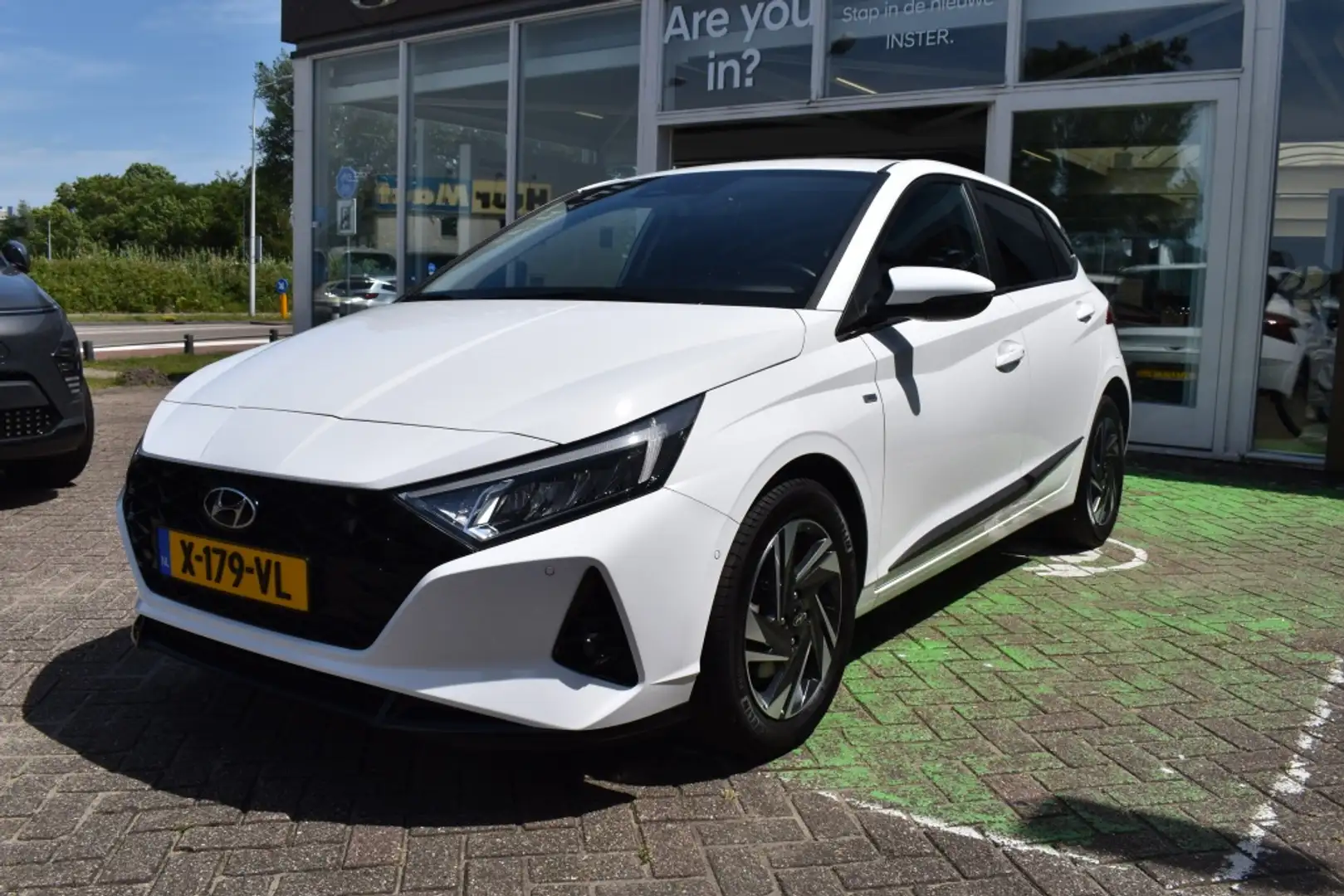 Hyundai i20 1.0 T-GDI Premium Led/Bose/Climate/Pdc/Navi/Rijkla Wit - 2
