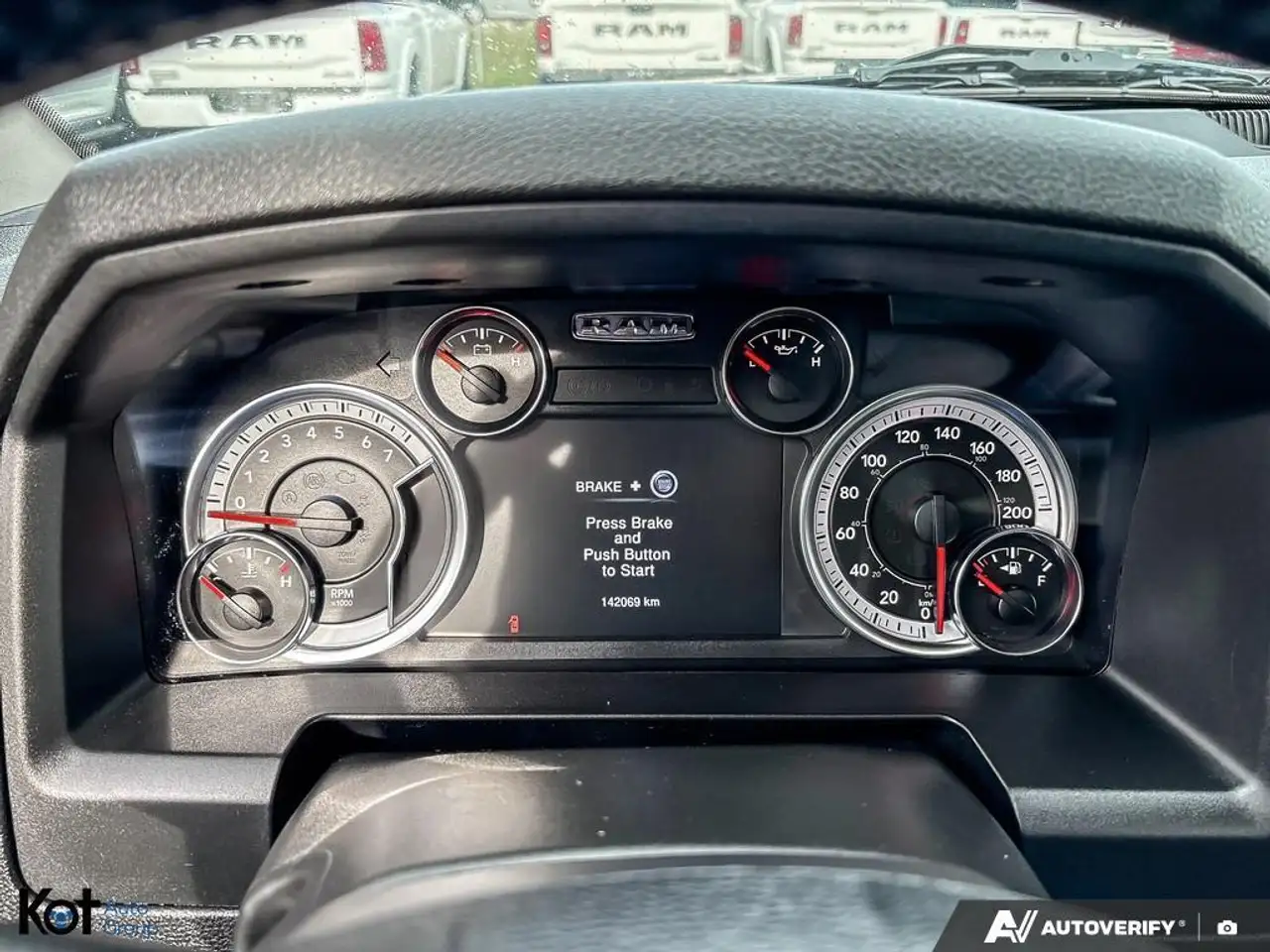 RAM 1500 снимка RAM 1500
