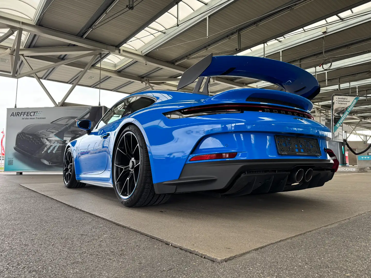 Porsche 992 911 GT3 Clubsport Blau - 2
