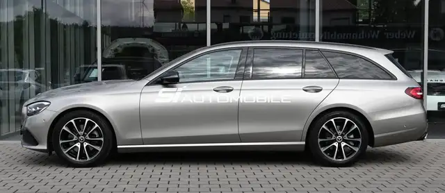 Mercedes-Benz E-Class view 2