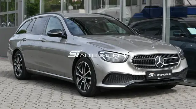 Mercedes-Benz E-Class view 7