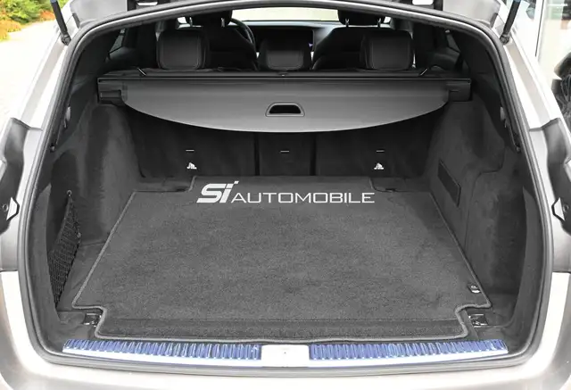 Mercedes-Benz E-Class view 15