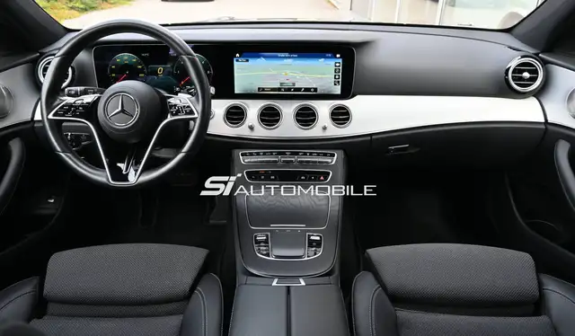 Mercedes-Benz E-Class view 11