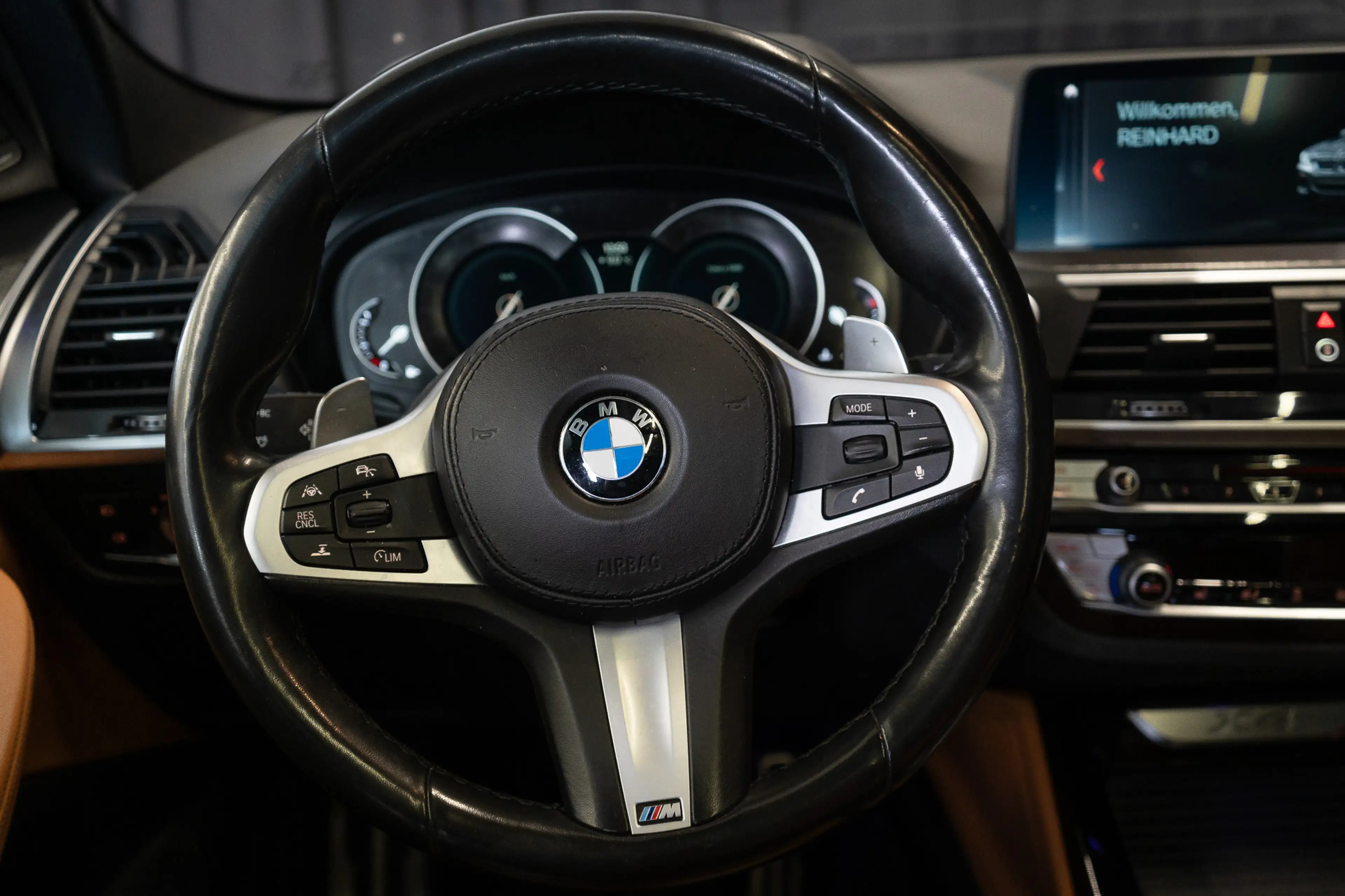 BMW X4 xDrive 20 i M Sport X — photo 10