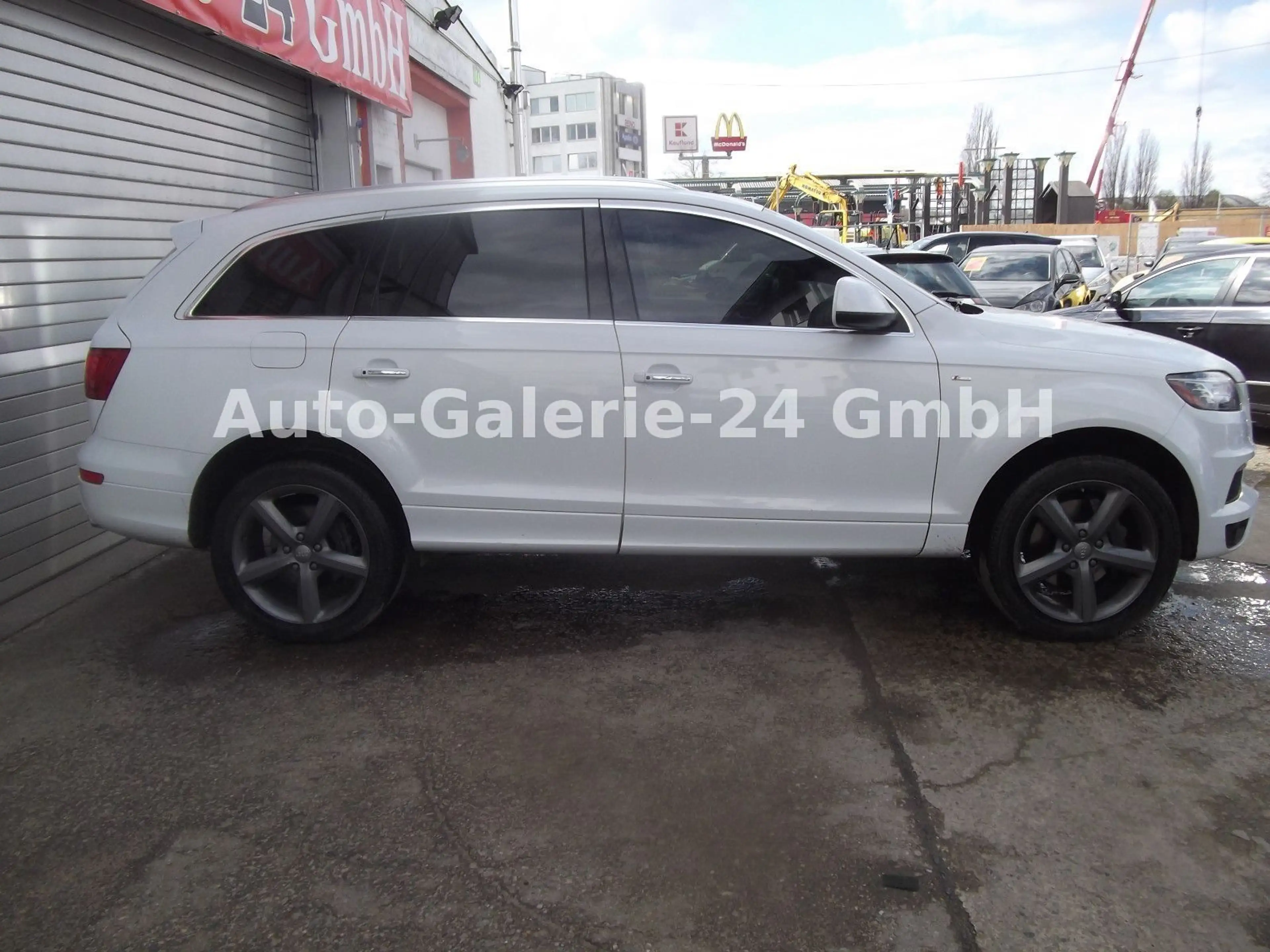 Audi Q7 3.0 TDI (DPF) quattro tiptronic S- Line — photo 11
