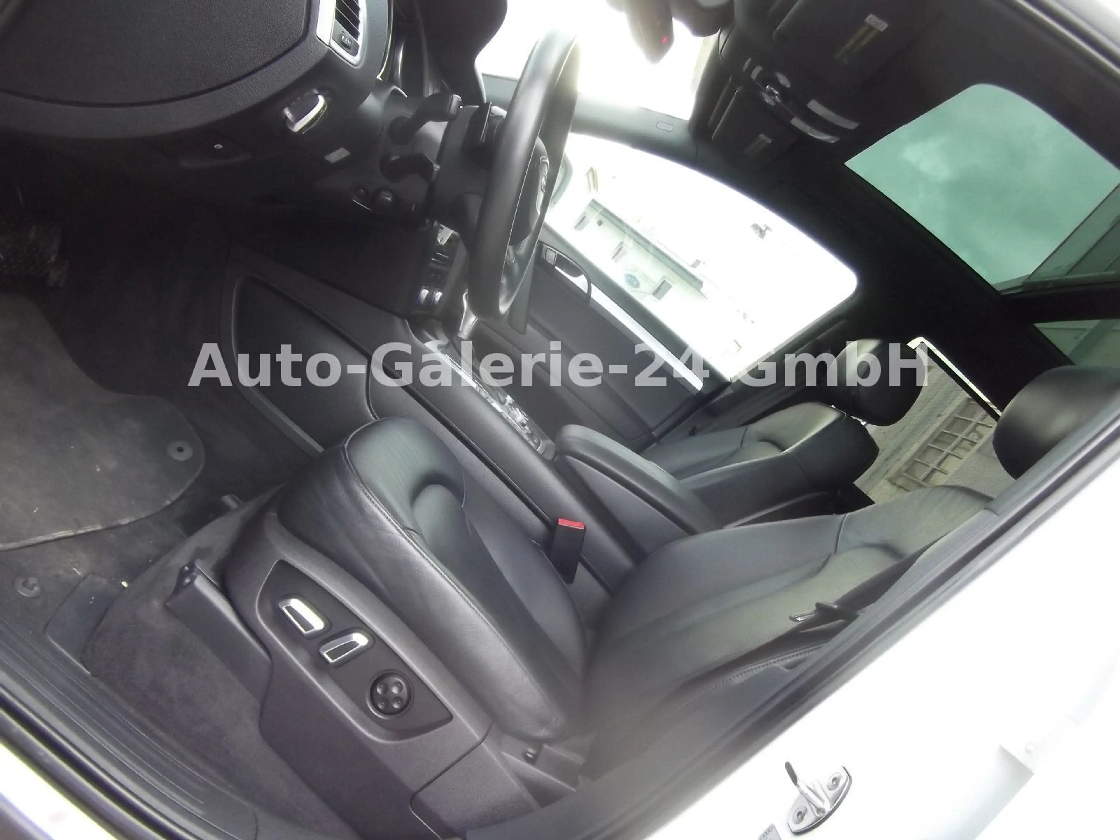 Audi Q7 3.0 TDI (DPF) quattro tiptronic S- Line — photo 12