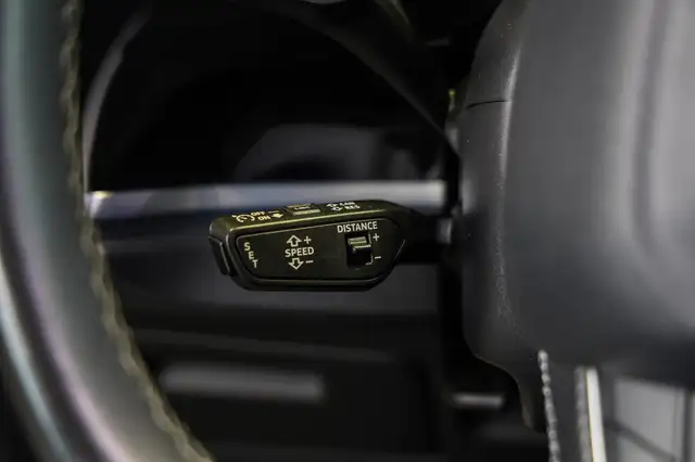 Audi Q3 view 17