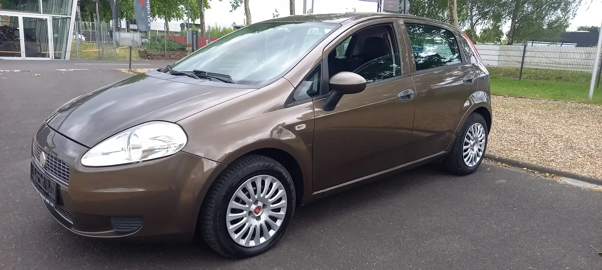 Fiat Grande Punto Grande TÜV NEU Brown - 2