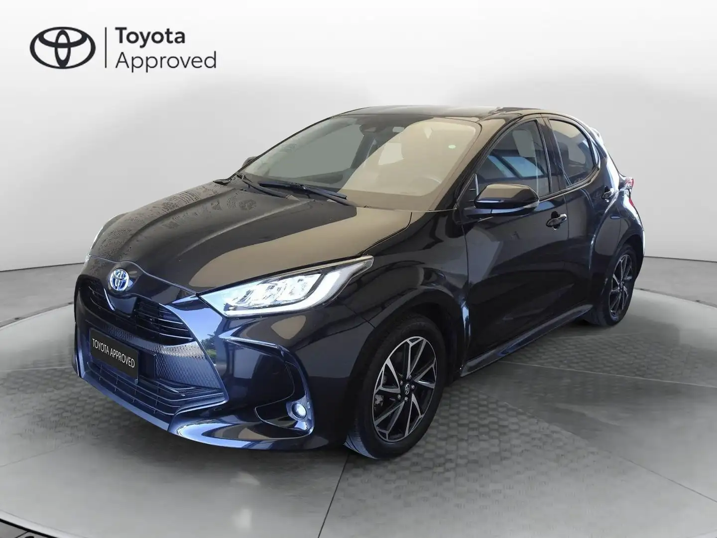 Toyota Yaris Yaris 1.5 Hybrid 5 porte Trend Gris - 1