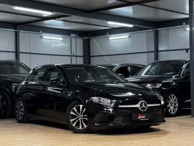 Mercedes-Benz A 180 PARK*LED*SHZ*KAME*SPUR*MBUX*TLEDER*1.HAND