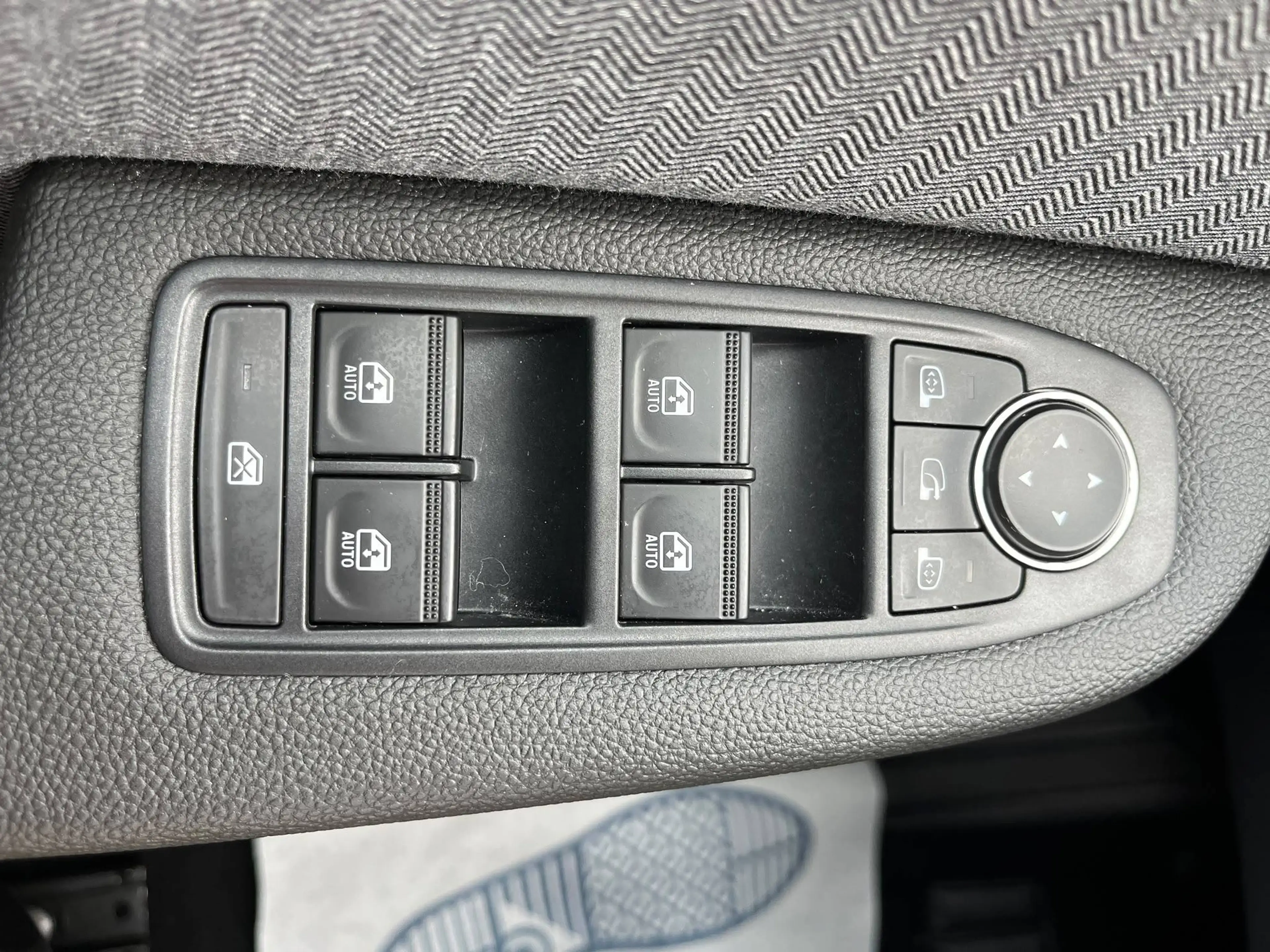 Renault Clio Clio 1.0 TCe Techno — photo 6