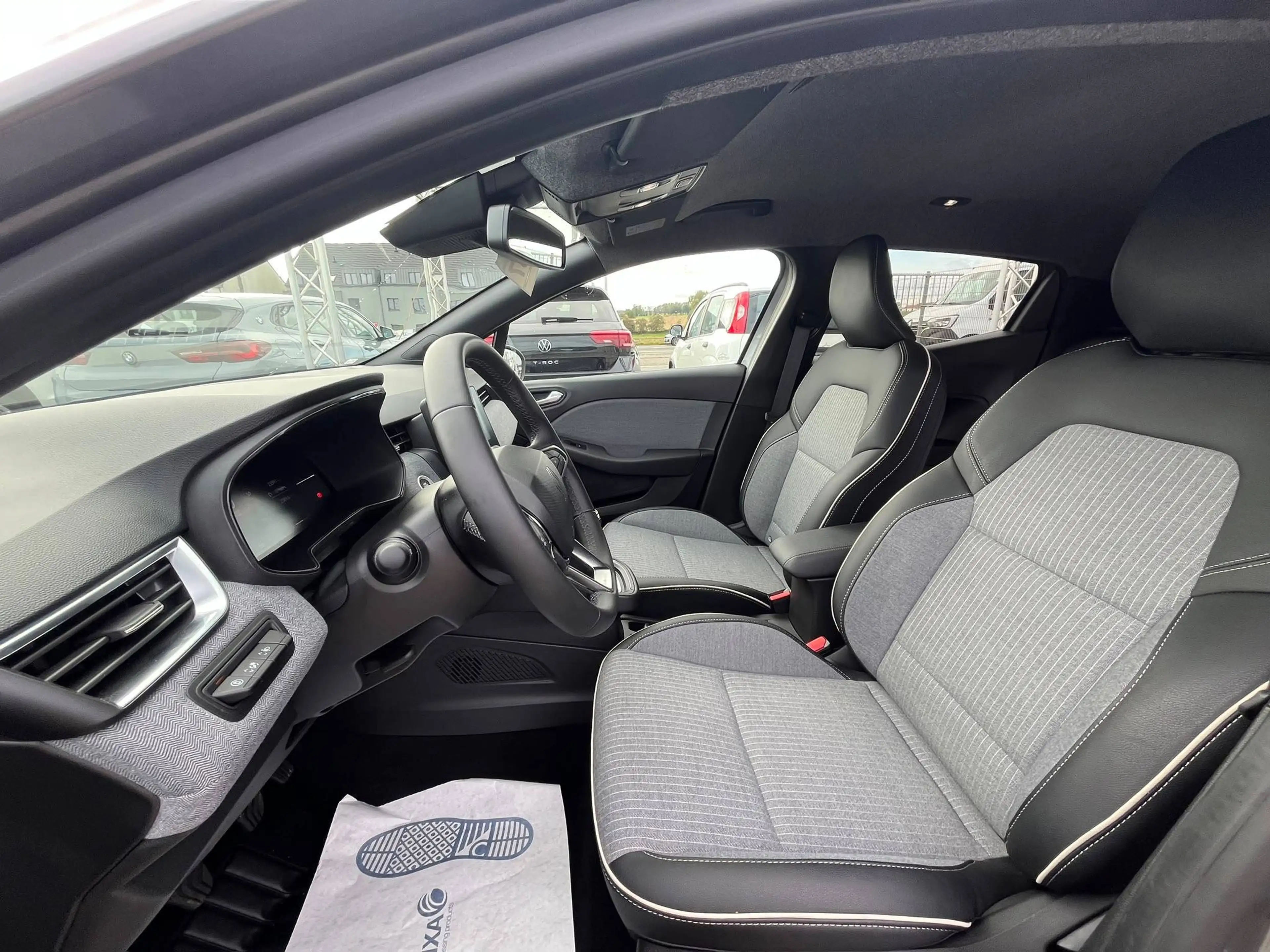 Renault Clio Clio 1.0 TCe Techno — photo 7
