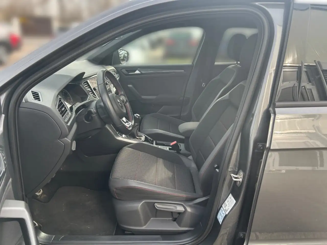 Volkswagen T-Roc Sport AHK NAVI SHZ PDC 18'' ACC USB DAB+ 7
