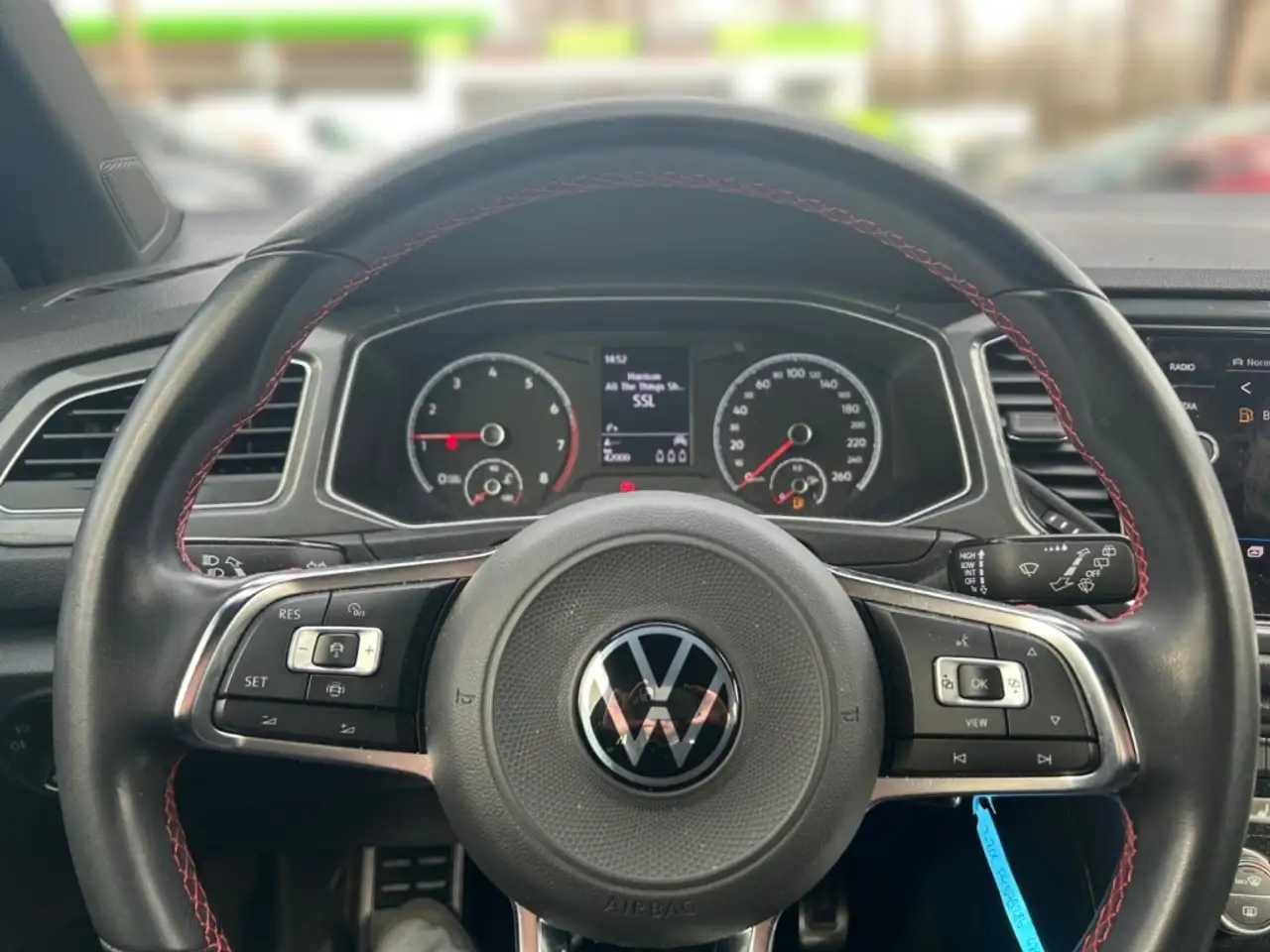 Volkswagen T-Roc Sport AHK NAVI SHZ PDC 18'' ACC USB DAB+ 8