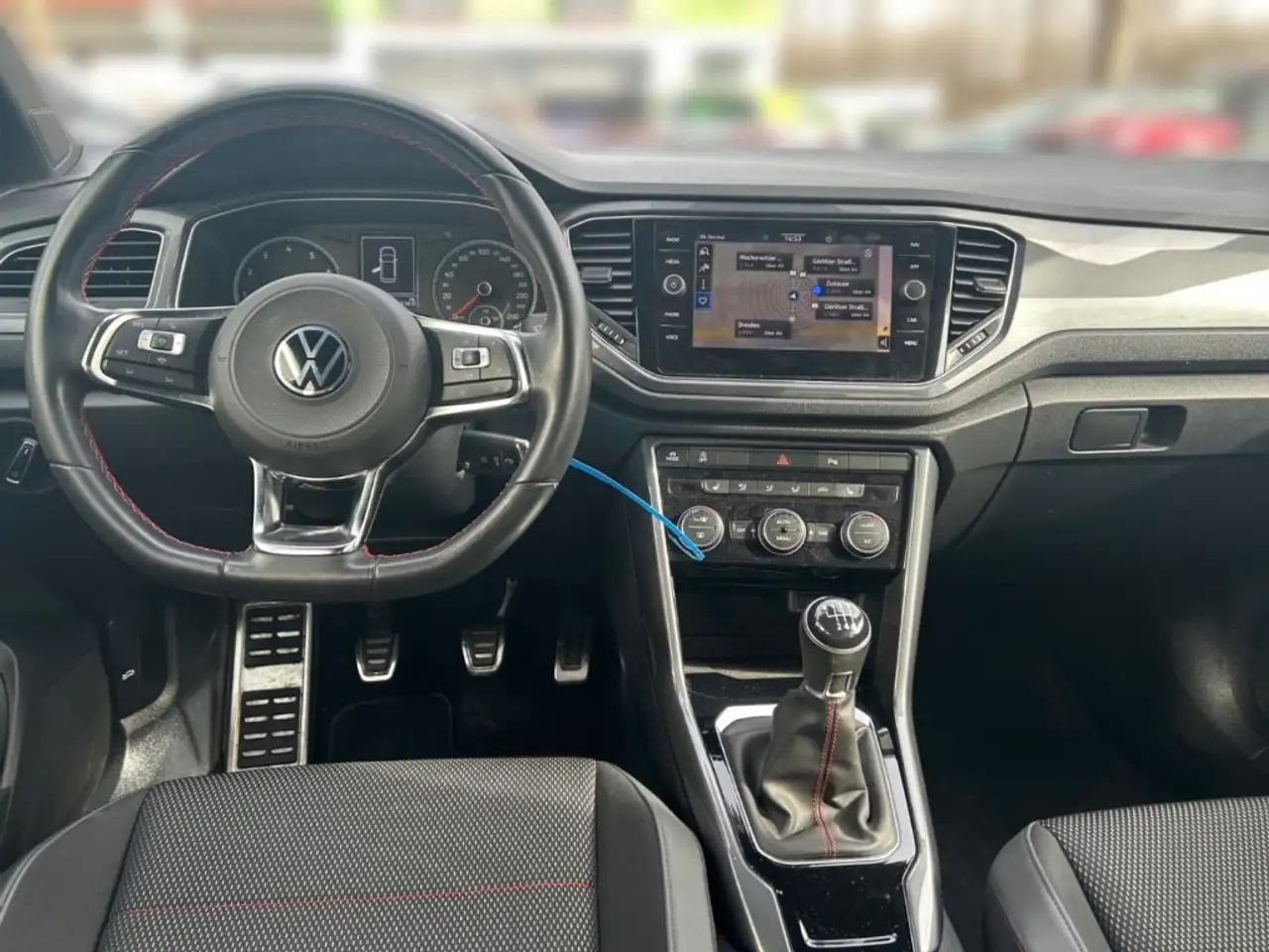 Volkswagen T-Roc Sport AHK NAVI SHZ PDC 18'' ACC USB DAB+ 10
