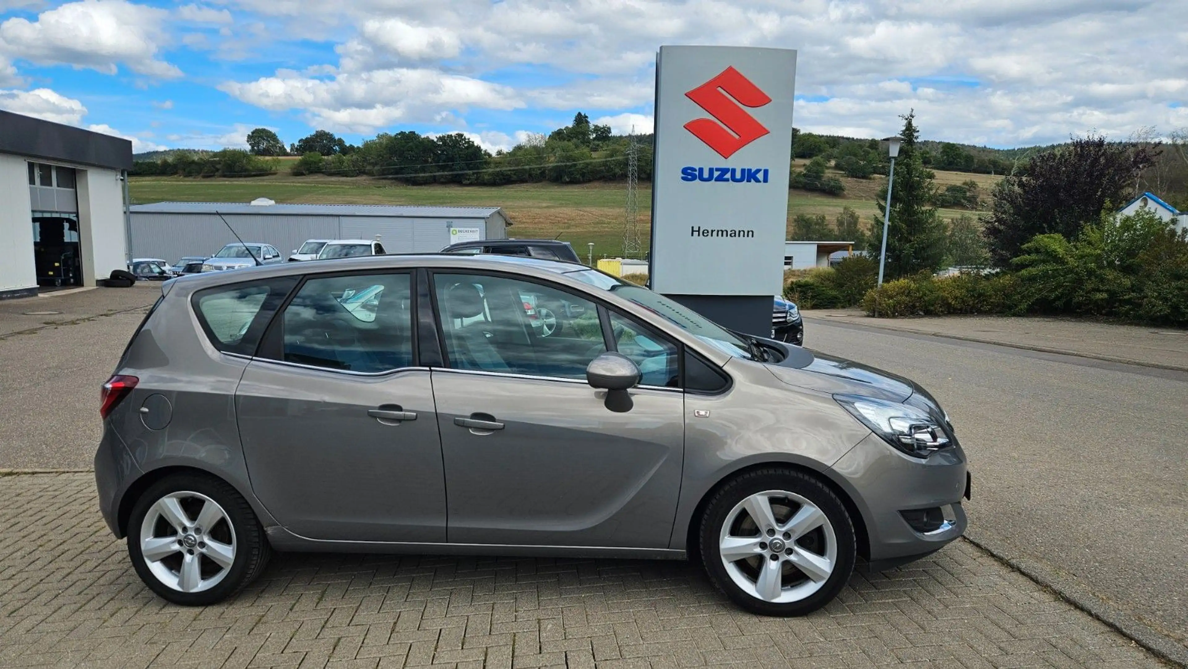 Opel Meriva B Innovation — photo 4
