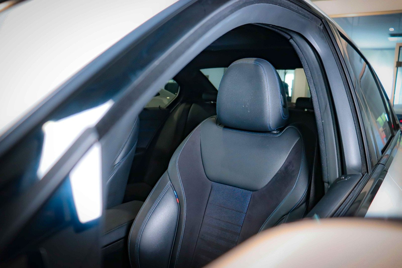 BMW 330 d M Sport LASER*PANO*KEYLESS*HuD*100%VOLL — photo 15