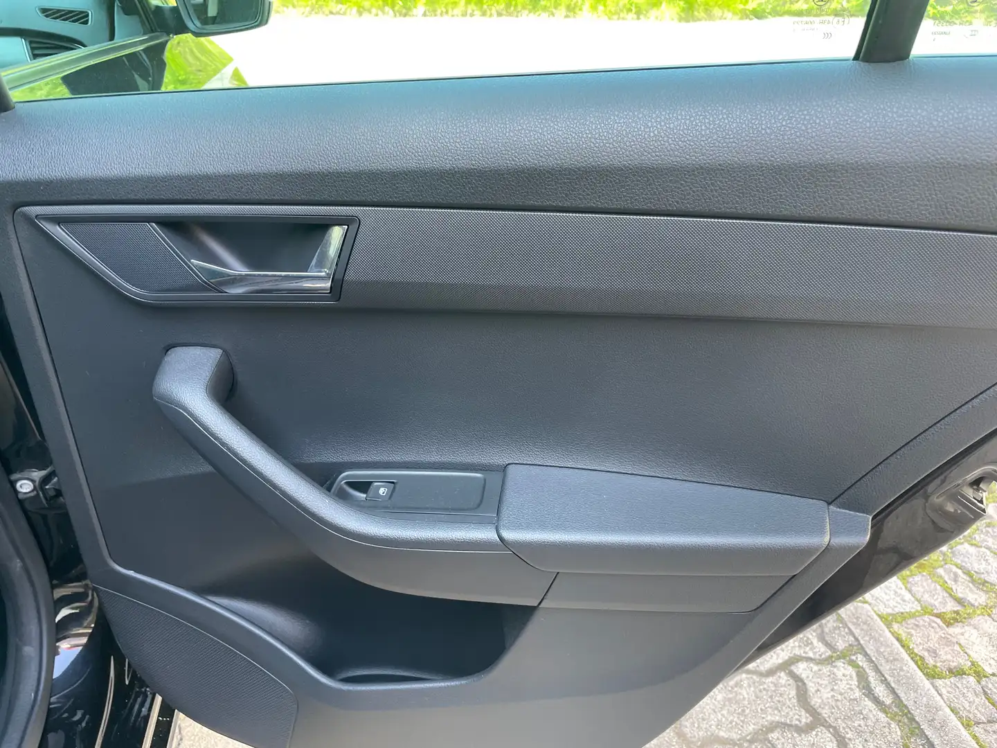 Skoda Fabia Style Schwarz - 2