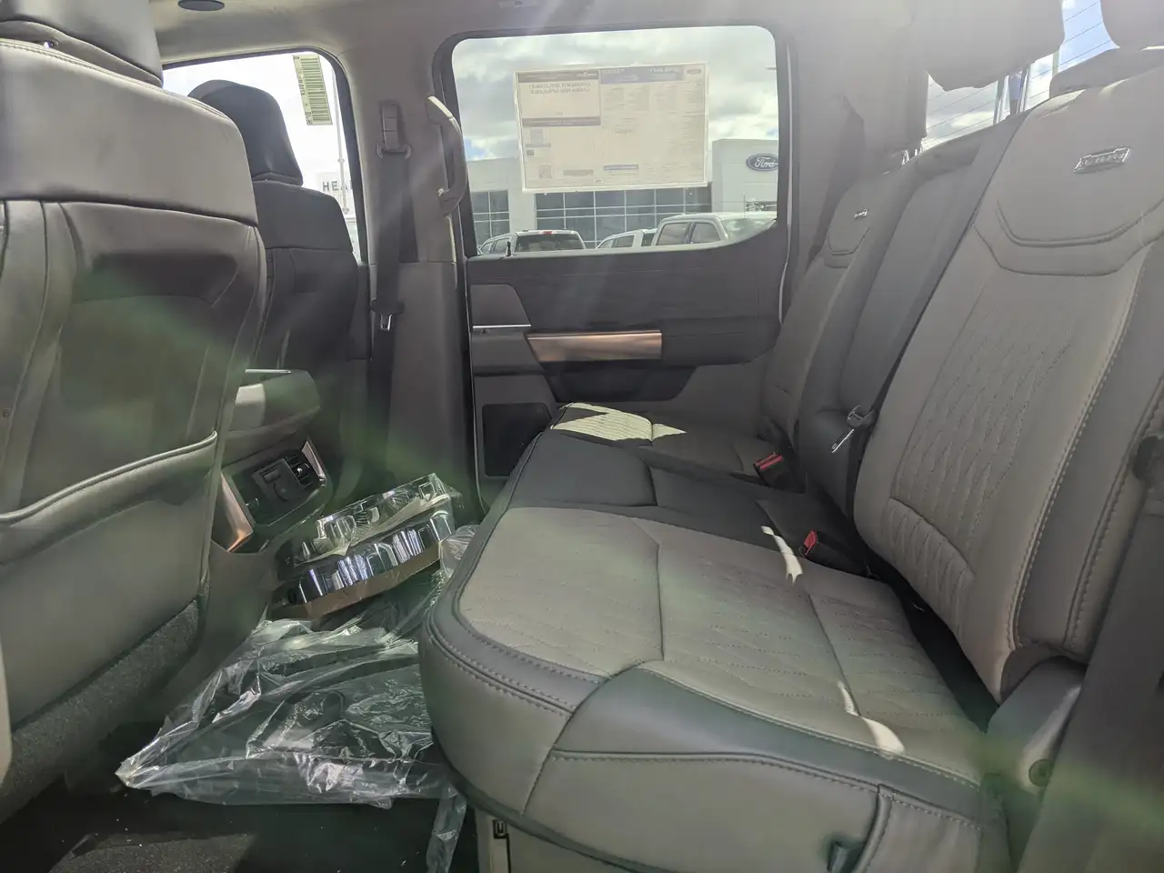 Ford F 350 снимка Ford F 350