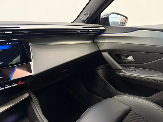 Peugeot 408 view 14