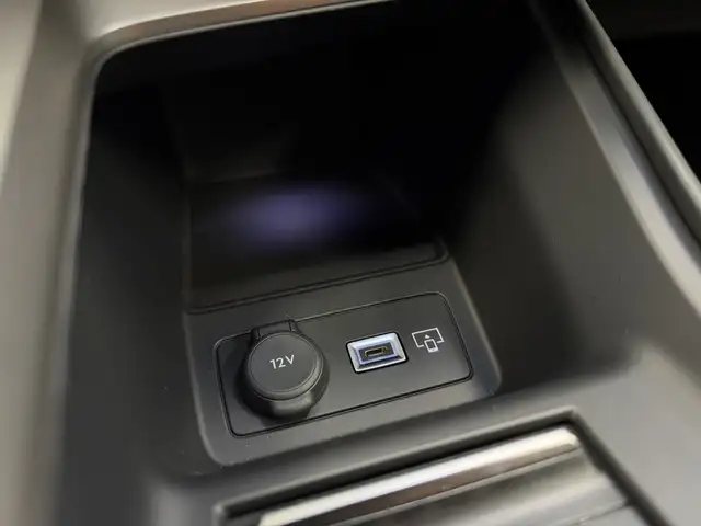 Peugeot 408 view 17