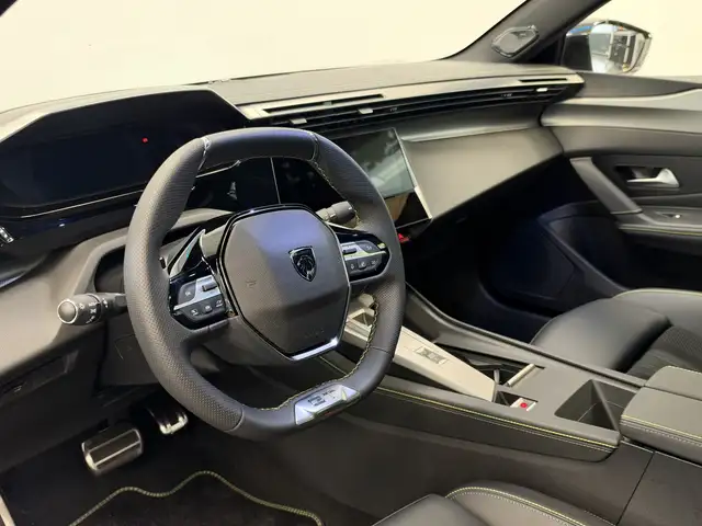 Peugeot 408 view 7