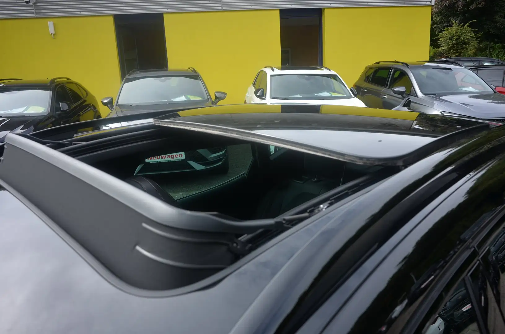 CUPRA Formentor VZ 333 4x4 4JGAR+AHK+PANO+360°+TWINKEL Schwarz - 2