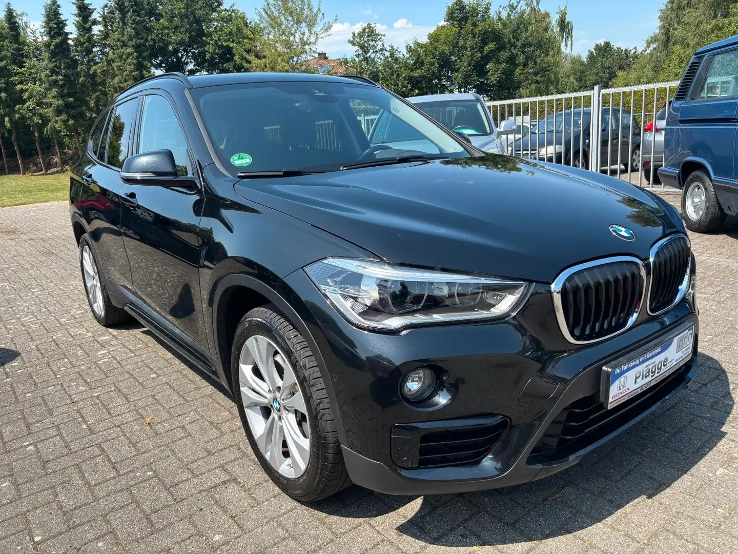 BMW X1 xDrive 20 d Sport Line Noir - 1