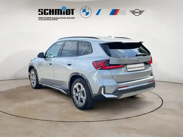 BMW X1 view 5