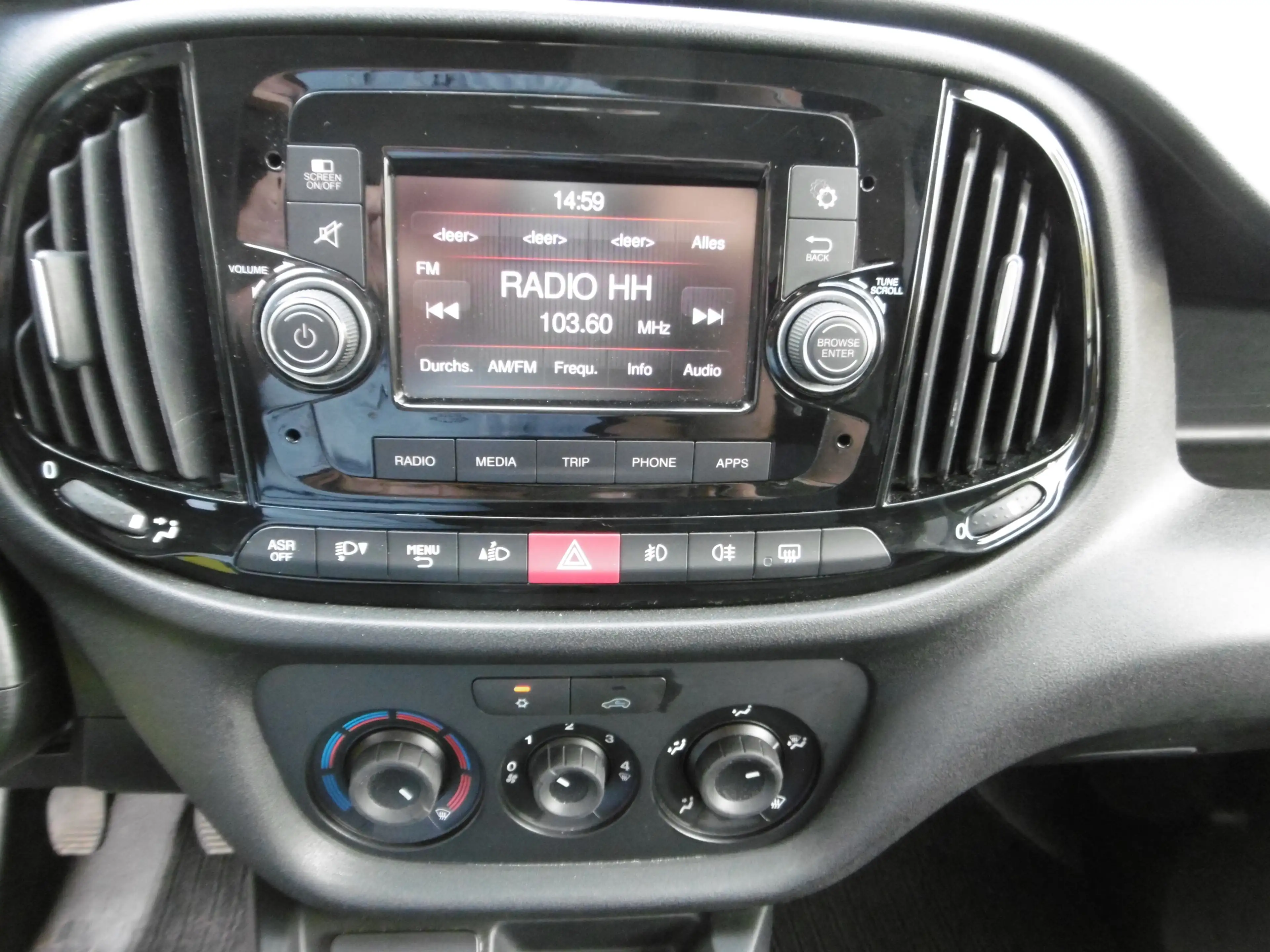 Fiat Doblo 1.4 T-Jet SX Kasten Klima Tempomat PDC — photo 7
