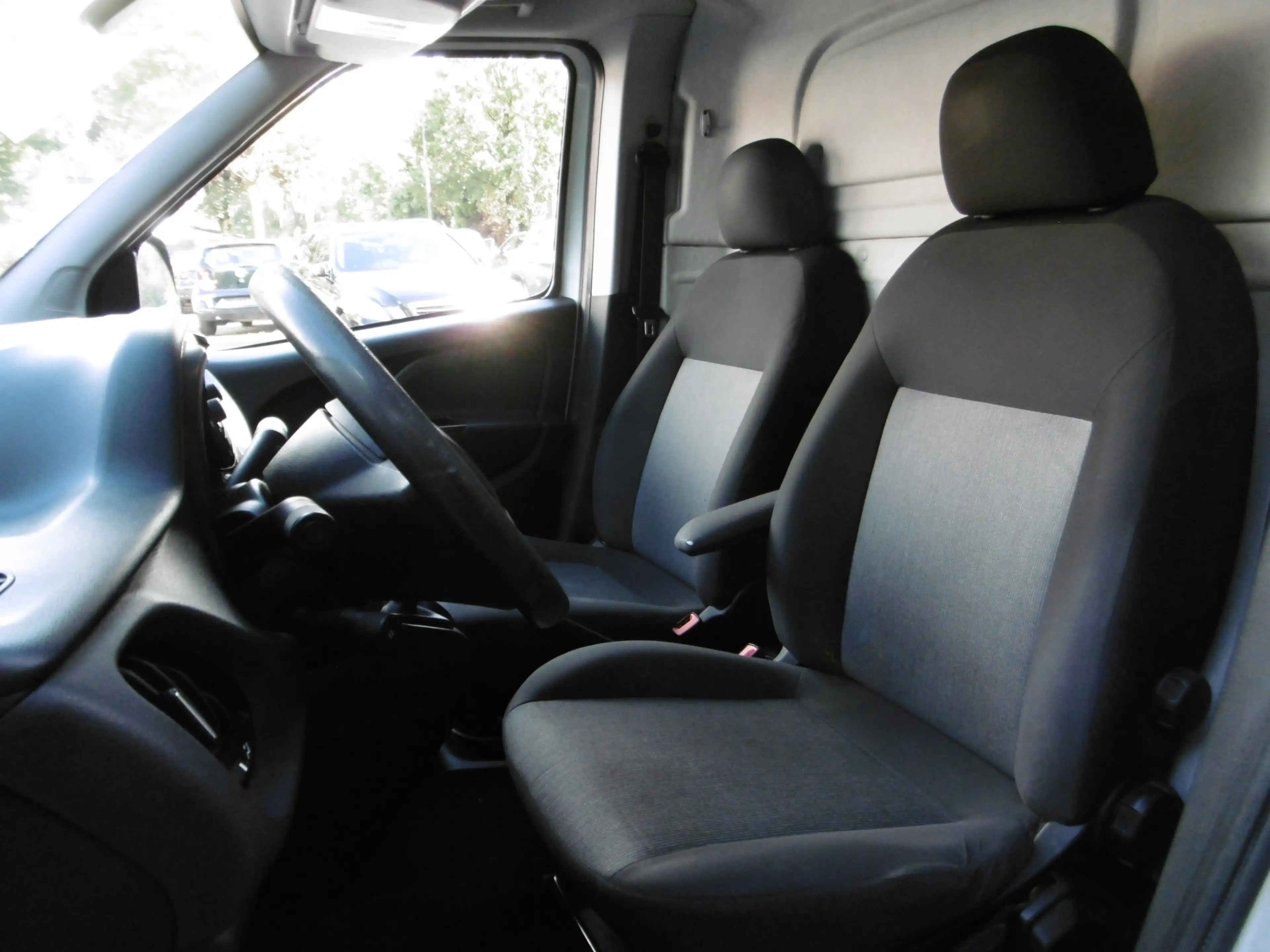 Fiat Doblo 1.4 T-Jet SX Kasten Klima Tempomat PDC — photo 3