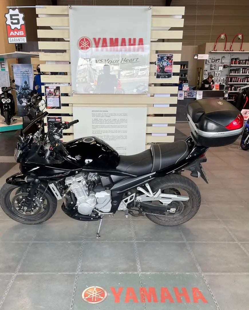 Suzuki Noir - 2